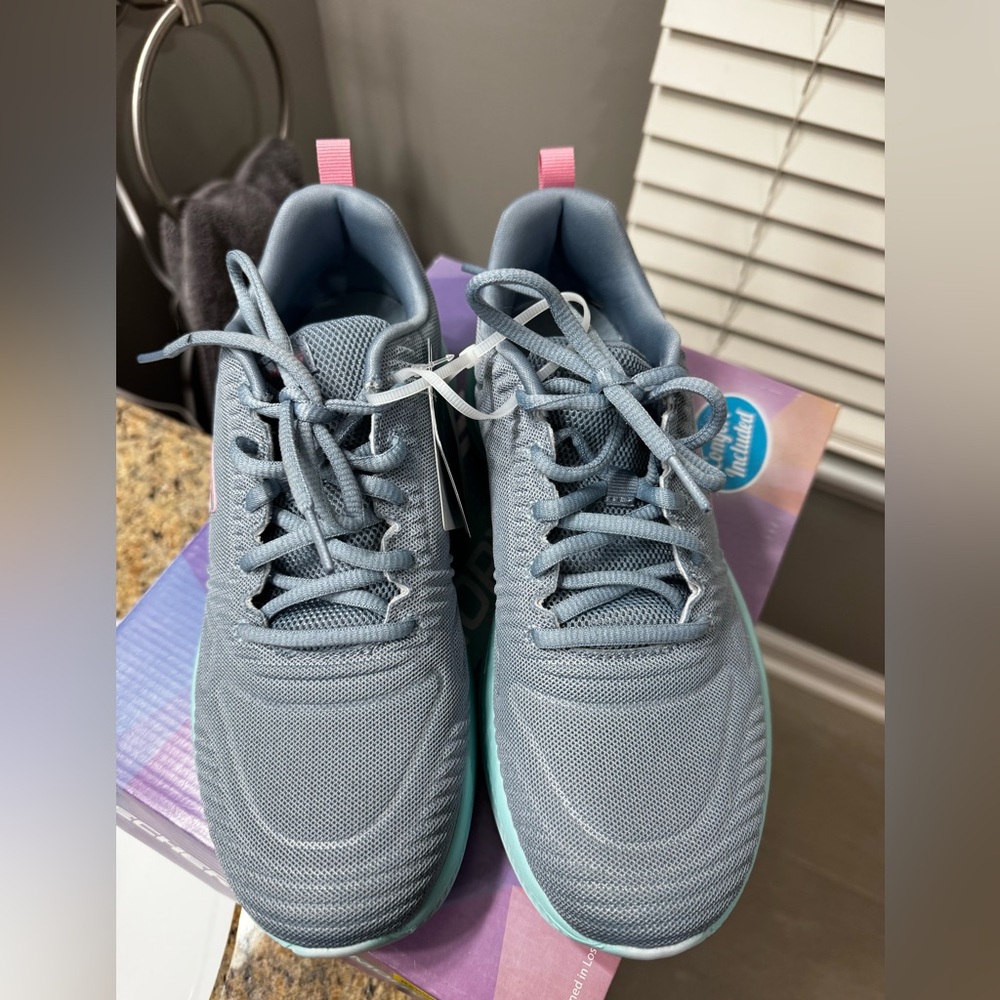 👟🆕Skechers Women's Lite Foam Sneakers, Size 8.5👟 - Picture 2 of 11